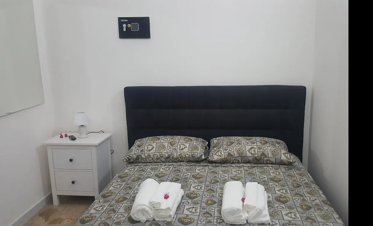 Exclusive House Center Daire Katanya 0*,  İtalya